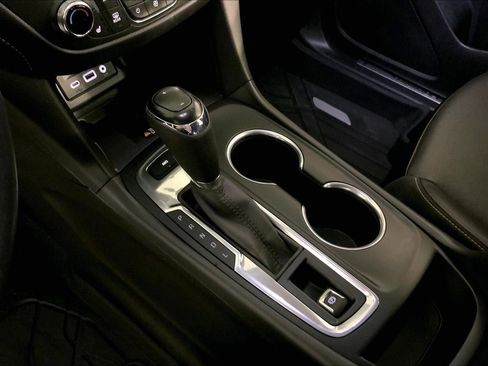 Used 2021 Chevrolet Equinox Premier w/ LPO, Floor Liner Package image 17