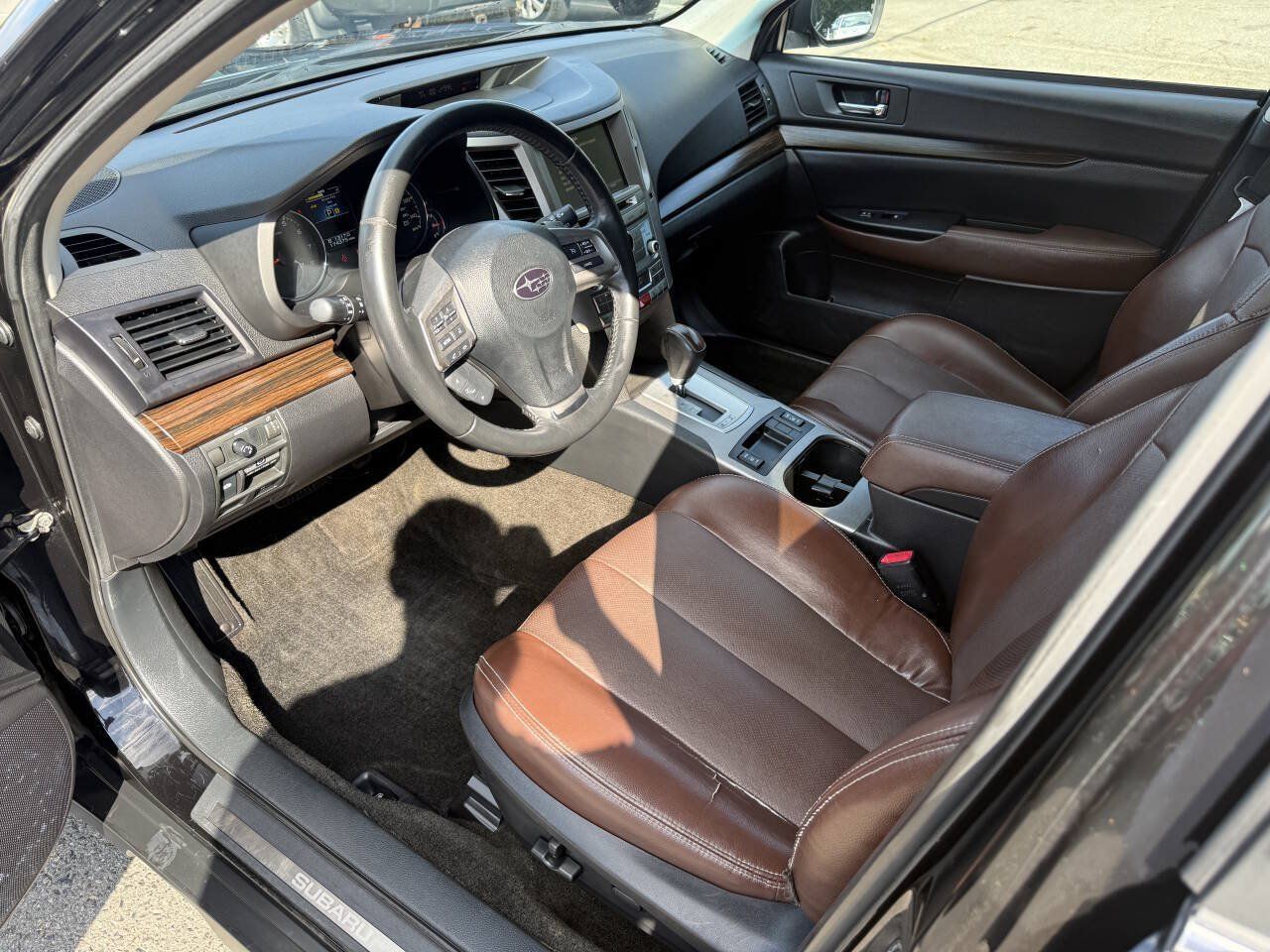 Used 2013 Subaru Outback 2.5i Limited AWD/4WD image 8