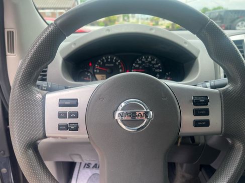 Used 2013 Nissan Frontier SV AWD/4WD image 20