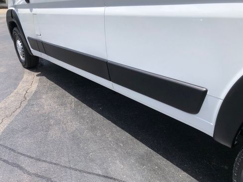 Used 2025 RAM ProMaster 2500 w/ Convenience Group FWD image 13