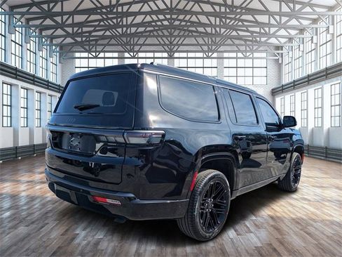 New 2026 Jeep Grand Wagoneer Limited image 4