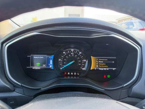 Used 2020 Ford Fusion Energi Titanium image 19