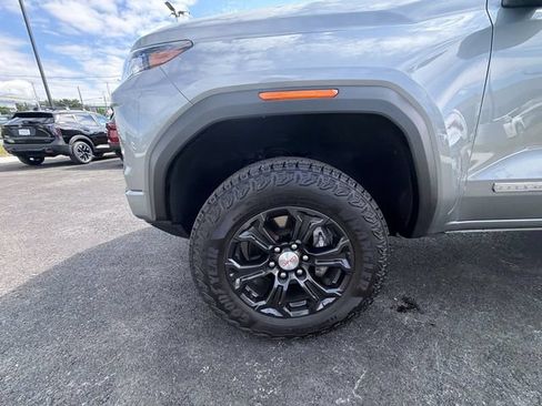 Used 2024 GMC Canyon Elevation w/ Elevation Premium Package RWD image 10