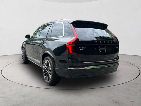 Certified 2026 Volvo XC90 B6 Plus w/ Protection Package Premier AWD/4WD image 3