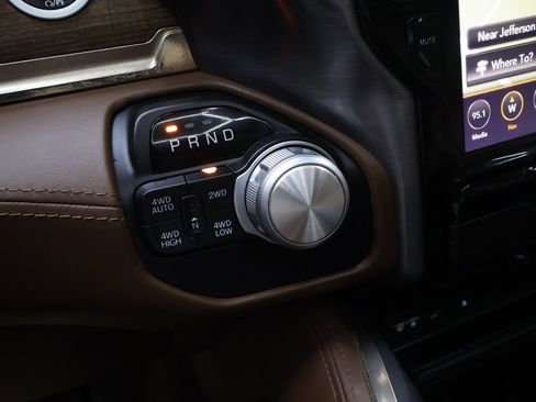 Used 2019 RAM 1500 Laramie Longhorn image 26