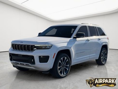 New 2025 Jeep Grand Cherokee Overland w/ Adv Protech Group III AWD/4WD image 9