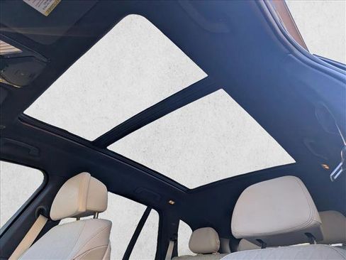 Certified 2022 BMW X5 M50i image 16