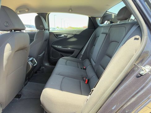 Used 2023 Chevrolet Malibu LT FWD image 28