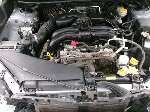 Used 2016 Subaru Crosstrek 2.0i Premium w/ Moonroof Package image 11