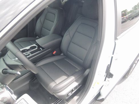 New 2026 Chevrolet Equinox LT w/ Convenience Package II image 5