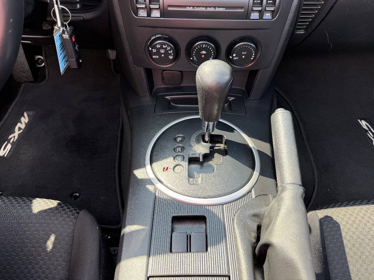 Used 2007 MAZDA MX-5 Miata Sport RWD image 20