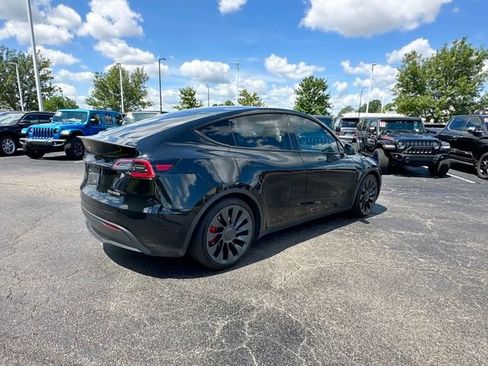 Used 2023 Tesla Model Y Performance AWD/4WD image 10