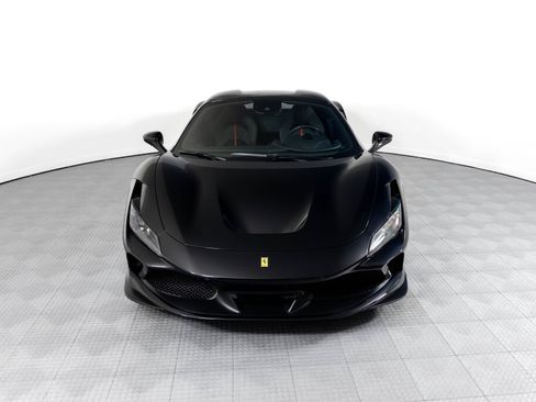 Used 2023 Ferrari F8 Tributo RWD image 7