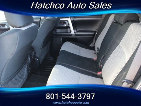 Used 2015 Toyota 4Runner SR5 AWD/4WD image 16