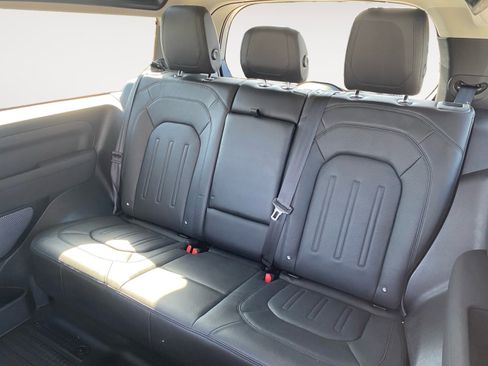 Used 2022 Land Rover Defender 90 S AWD/4WD image 14