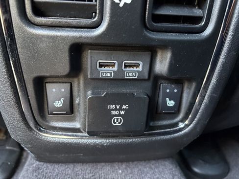 Used 2017 Jeep Grand Cherokee Limited w/ Trailer Tow Group IV image 16