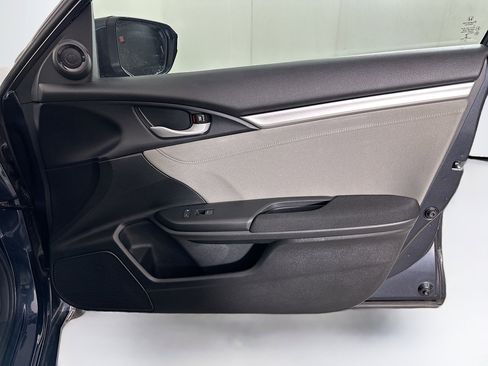 Used 2018 Honda Civic EX image 29