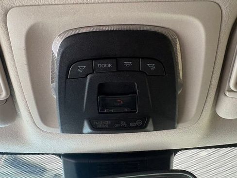 Used 2023 Toyota Corolla LE w/ Carpet Mat Package (TMS) FWD image 29