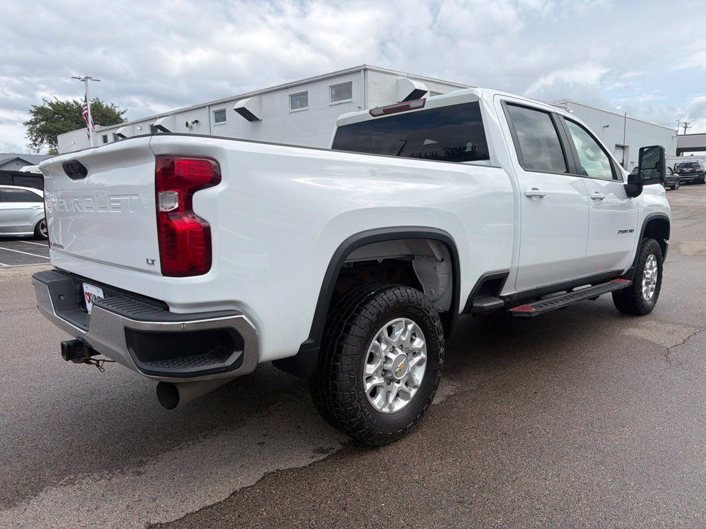 Used 2021 Chevrolet Silverado 2500 LT w/ Z71 Off-Road Package AWD/4WD image 3
