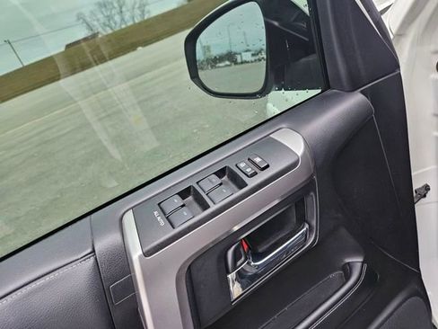 Used 2021 Toyota 4Runner SR5 Premium image 11