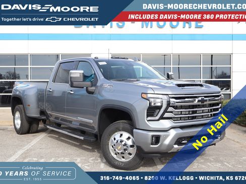 New 2026 Chevrolet Silverado 3500 High Country w/ High Country Premium Package AWD/4WD image 1