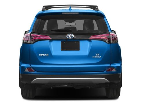 Used 2017 Toyota RAV4 SE AWD/4WD image 5