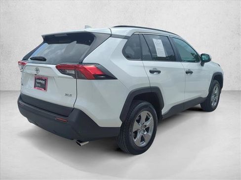 Certified 2025 Toyota RAV4 XLE FWD image 5