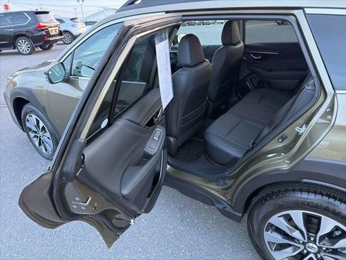 Used 2025 Subaru Outback Limited AWD/4WD image 15