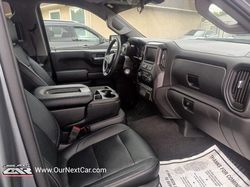 Used 2020 Chevrolet Silverado 1500 Custom w/ Custom Value Package image 16