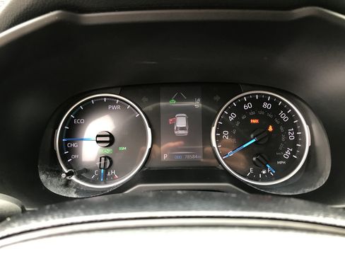 Certified 2021 Toyota RAV4 XLE AWD/4WD image 19