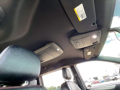 Used 2020 Dodge Grand Caravan GT image 14