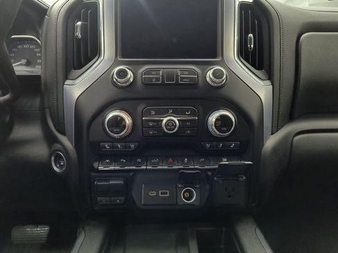 Used 2020 GMC Sierra 1500 SLT w/ SLT Premium Plus Package image 28