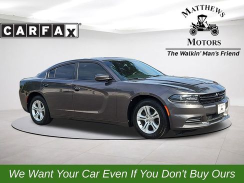 Used 2020 Dodge Charger SXT RWD image 1