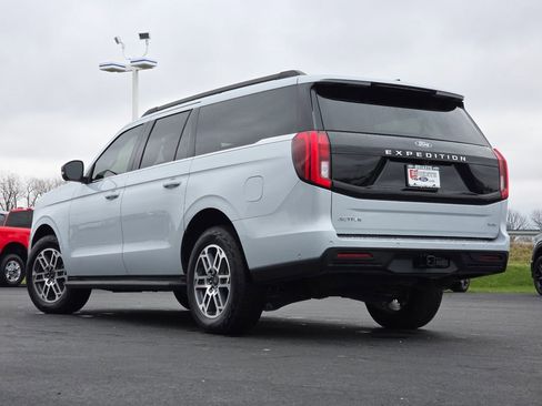 Used 2025 Ford Expedition Max Active image 17