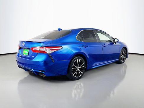 Used 2020 Toyota Camry SE FWD image 10