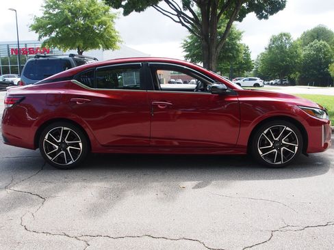 Used 2024 Nissan Sentra SR FWD image 8