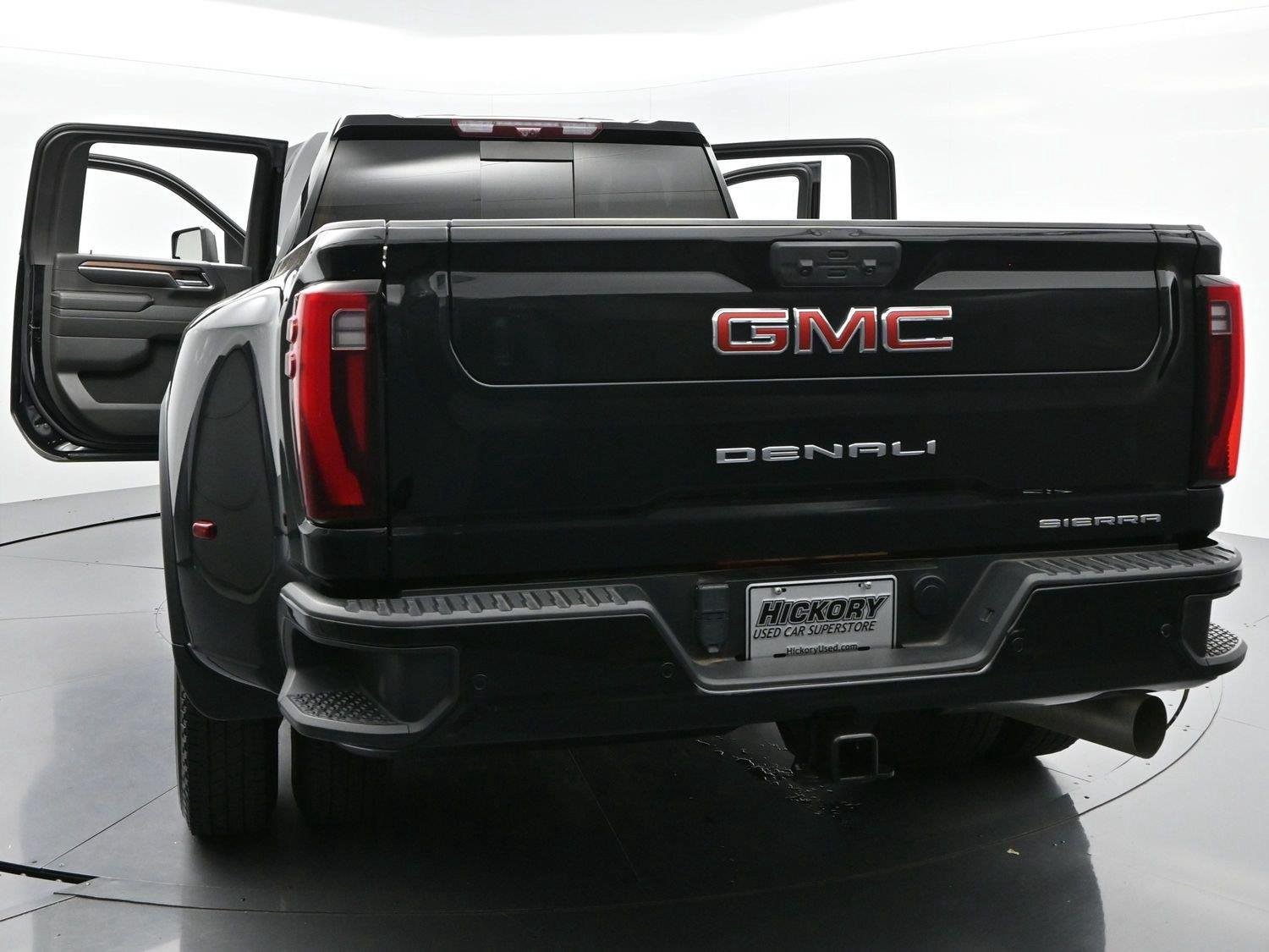 Used 2024 GMC Sierra 3500 Denali w/ Denali Reserve Package AWD/4WD image 41