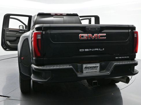 Used 2024 GMC Sierra 3500 Denali w/ Denali Reserve Package AWD/4WD image 41