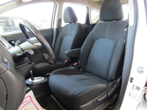 Used 2017 Nissan Versa Note SV FWD image 11
