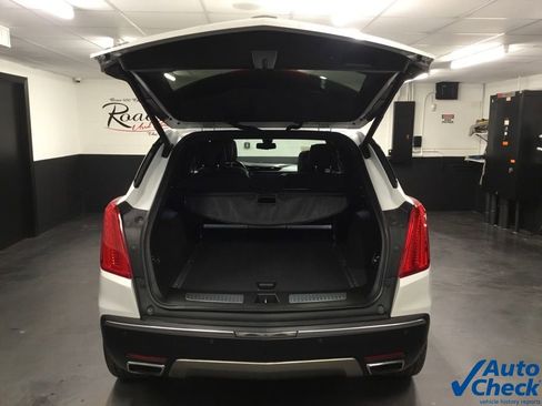 Used 2017 Cadillac XT5 Platinum w/ Driver Assist Package image 12
