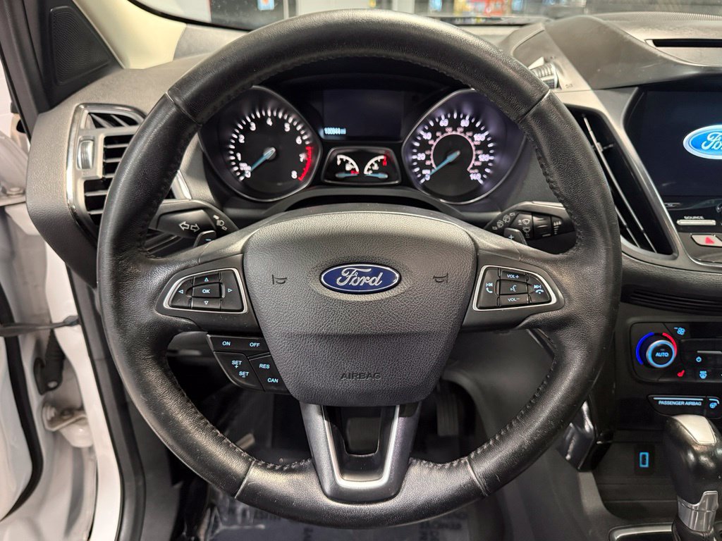 Used 2018 Ford Escape Titanium AWD/4WD image 13