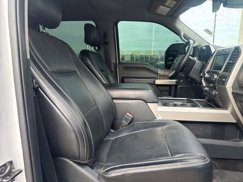 Used 2019 Ford F250 Lariat w/ Lariat Ultimate Package AWD/4WD image 7