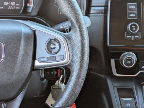 Used 2019 Honda CR-V LX image 22