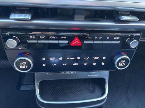 New 2026 Hyundai Ioniq 9 SEL image 21