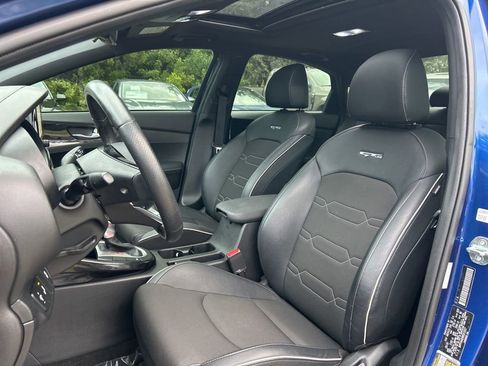 Used 2024 Kia Forte GT-Line w/ GT-Line Premium Package image 19