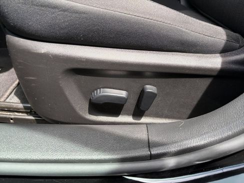 Used 2025 Nissan Altima 2.5 SV FWD image 22