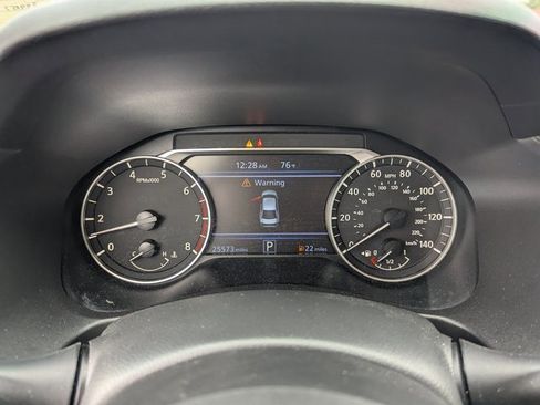 Used 2024 Nissan Altima 2.5 SV image 19