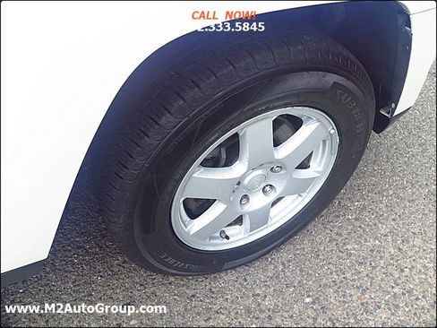 Used 2010 Jeep Grand Cherokee Laredo image 32