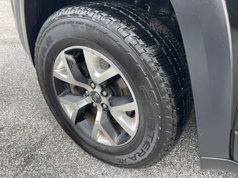 Used 2015 Jeep Cherokee Trailhawk w/ Leather Interior Group image 44