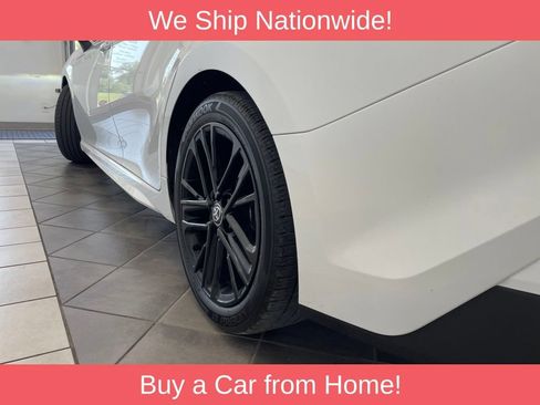 Used 2025 Toyota Camry SE FWD image 17